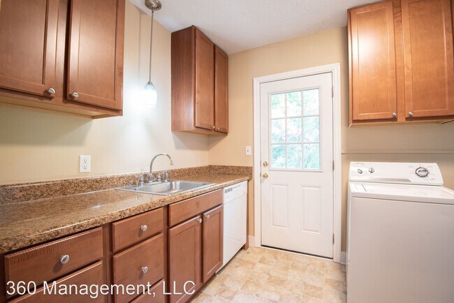 Foto del edificio - 3 br, 2 bath House - 928 E. Glenn Ave