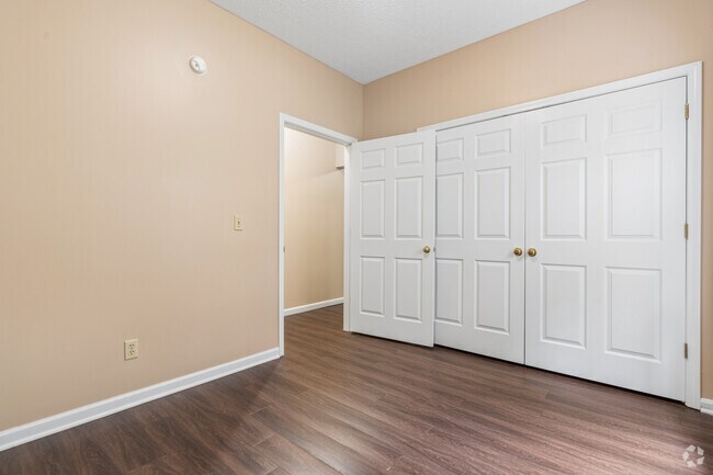 1 dormitorio, 1 baño - 750 pies cuadrados - Dormitorio principal - Mason Manor Apartments