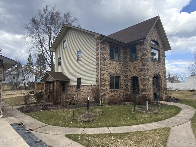 Foto del edificio - 5317 Glenwood St