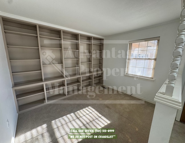 Foto del edificio - 821 Silver Hill Rd