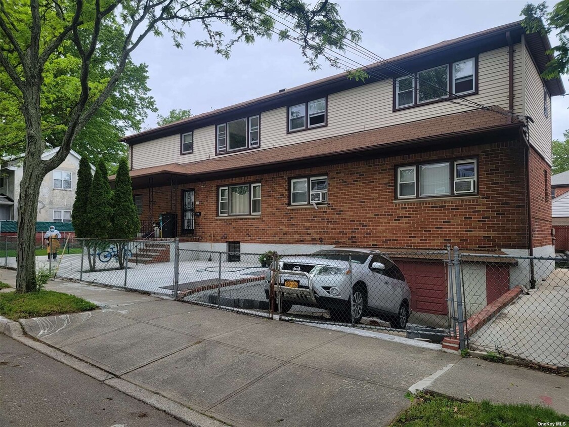 Foto principal - 162-29 76th Rd