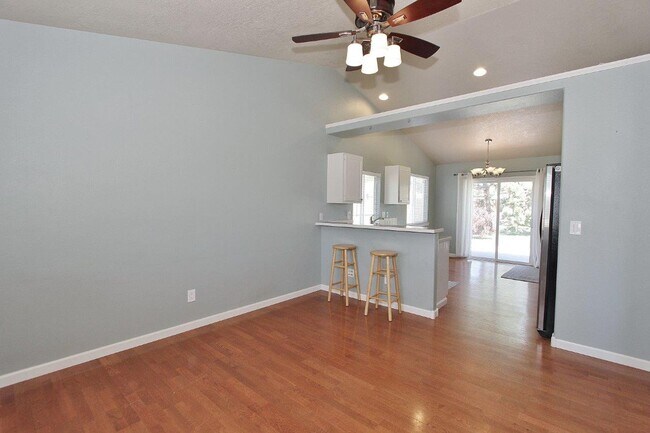 Foto del edificio - Clean Single-Level Home in Quiet Neighborhood