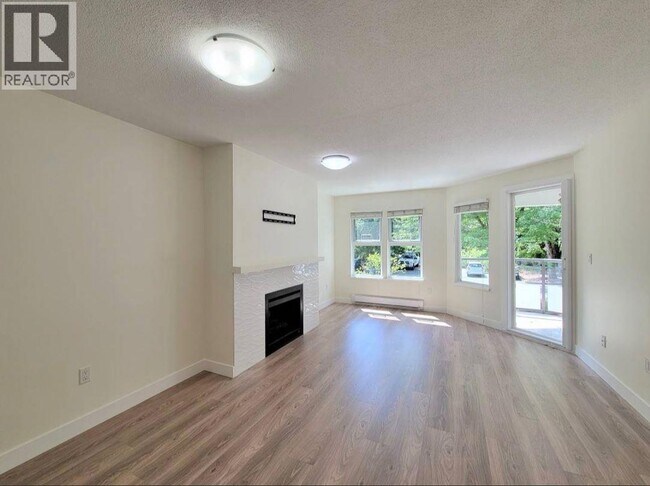 Building Photo - 99 Begin St