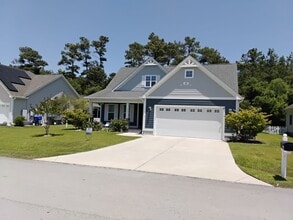 Building Photo - 223 Taylorwood Dr