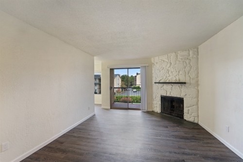 Building Photo - Kingsgate Ridge One Bedroom Condo - 1 bedroom