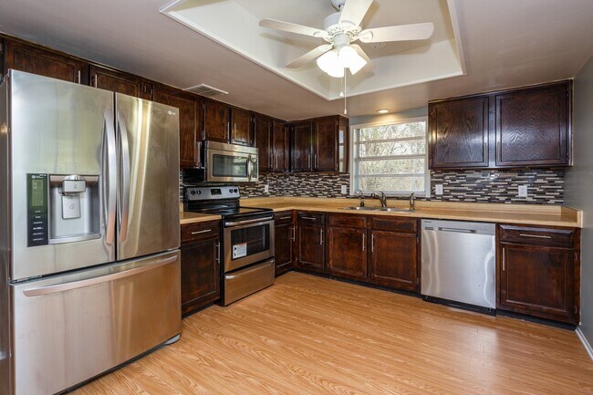 Foto del edificio - Clean and Neat Single Family Home