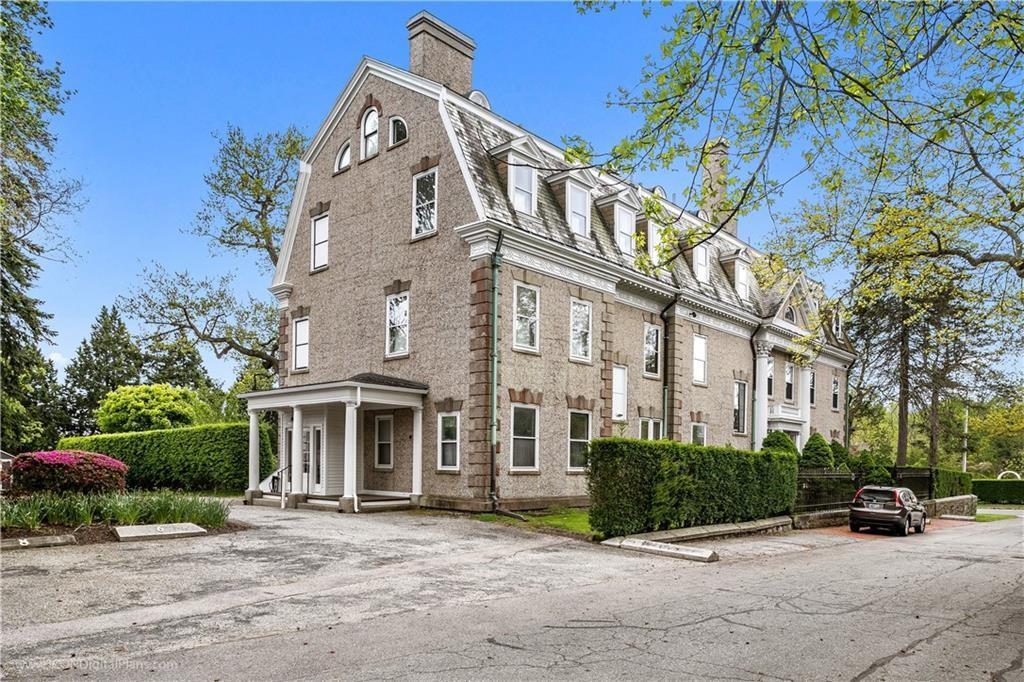 Primary Photo - 1 Oakwood Terrace