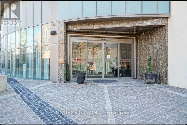 Photo du bâtiment - 4033-4033 Hurontario St