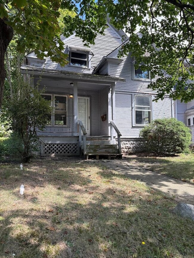Building Photo - 419 Noah Ave