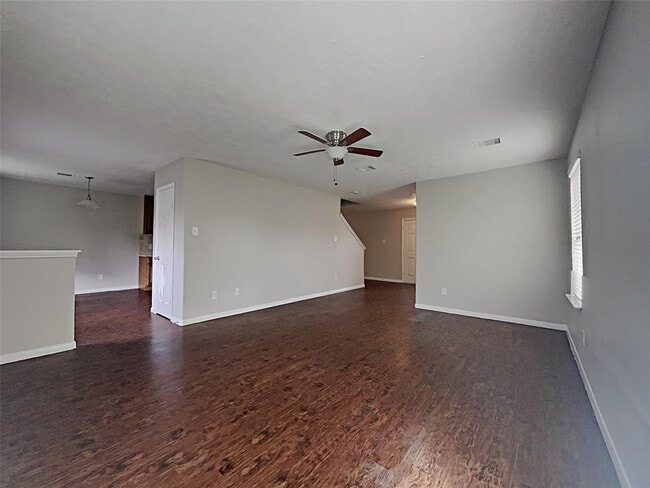 Foto del edificio - 21607 Nella Cir