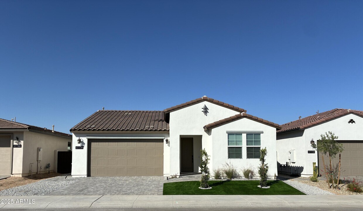 Foto principal - 17778 W Crawfordsville Dr