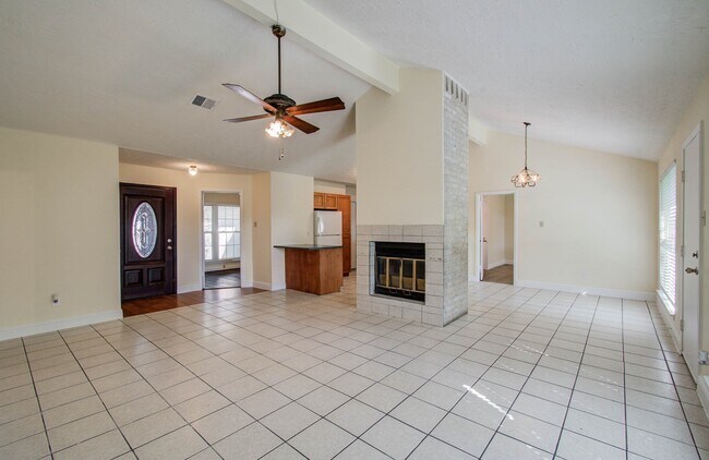 Foto del edificio - 10402 Eagle Glen Dr