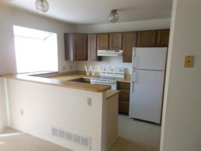 Foto del edificio - Littleton 2 story townhouse, Kipling &amp;...
