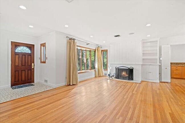 Foto del edificio - 500 Monticello Blvd