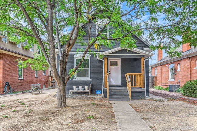Building Photo - Charming Remolded Bungalow