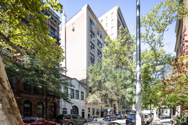 Foto del edificio - 108 E 91st St