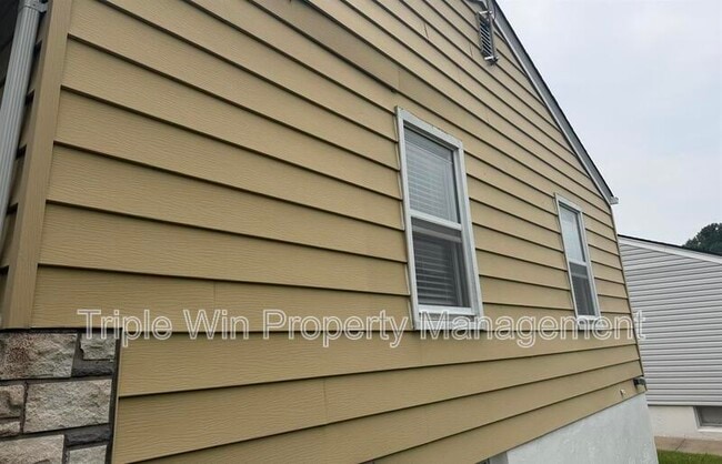 Building Photo - 3349 Marmary Ln