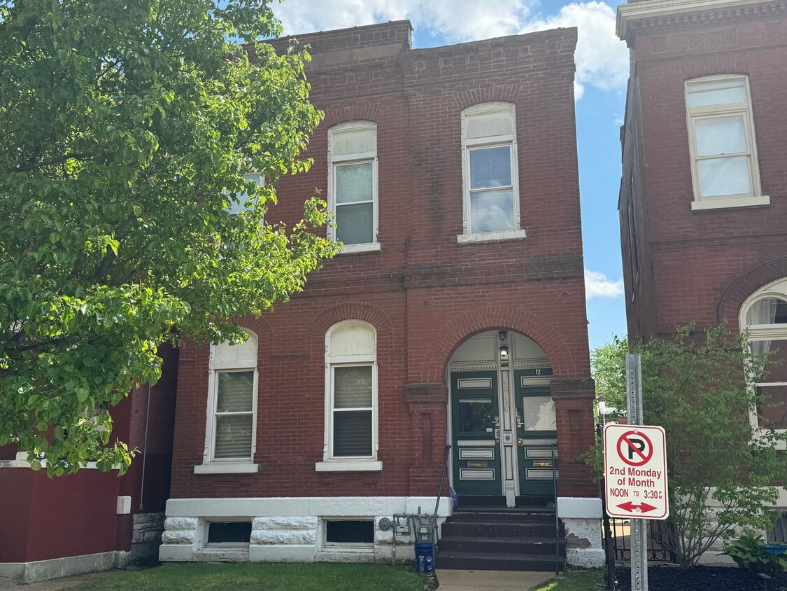 Primary Photo - 2710 Armand Pl