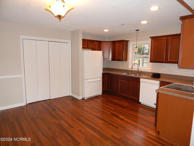 Building Photo - 210 Long John Silver Dr