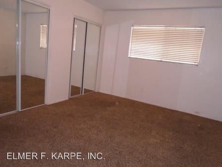 Building Photo - 5080-5092 Easton Dr