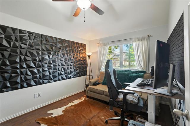 Foto del edificio - 7114 Waterbury Dr