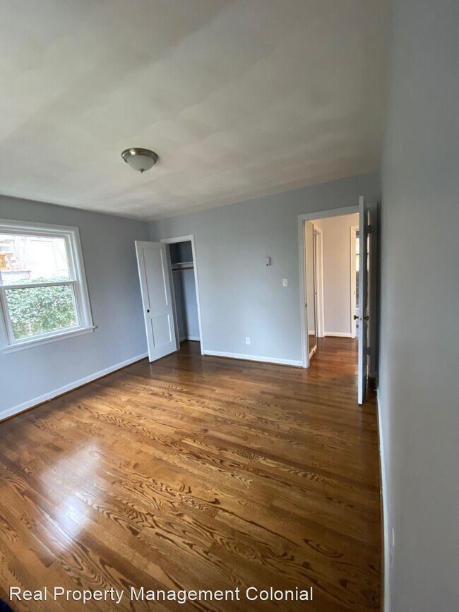 Foto del edificio - 2 br, 1 bath House - 1346 Woodbine Avenue