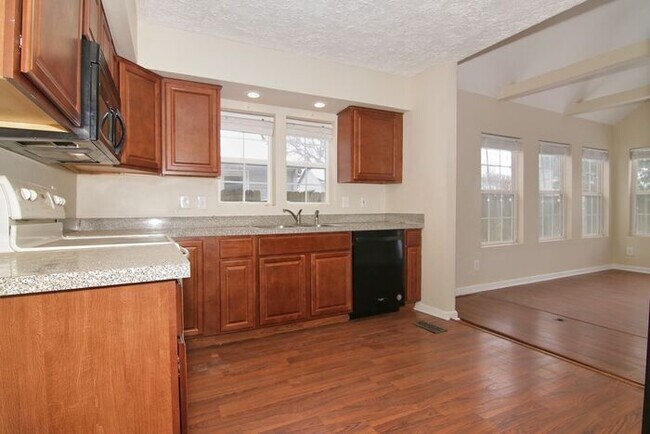 Building Photo - Beautiful Home near Downtown Noblesville