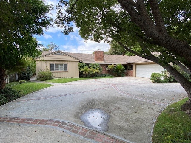 Foto principal - 4629 Forman Ave