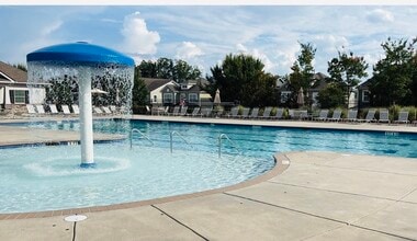 Building Photo - 6258 Cloverdale Dr