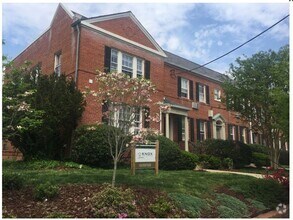 Building Photo - 4000-4013 47th St NW