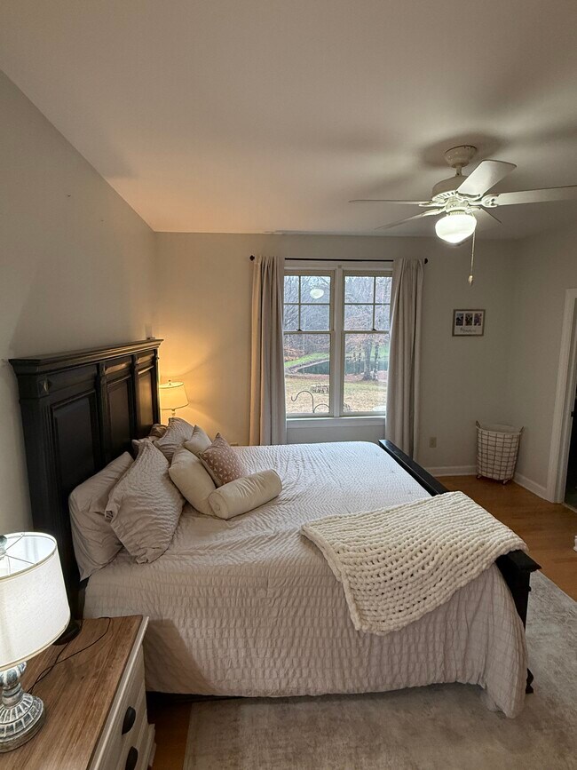 Building Photo - 406 Angus Ln