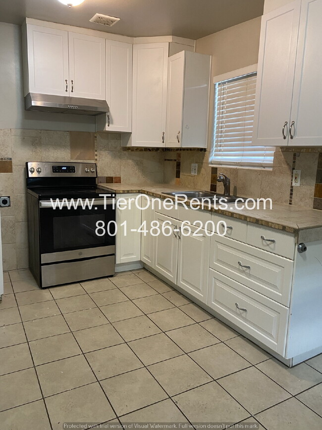 Photo - This property offers a NO DEPOSIT option available for qualified renters! Apartment