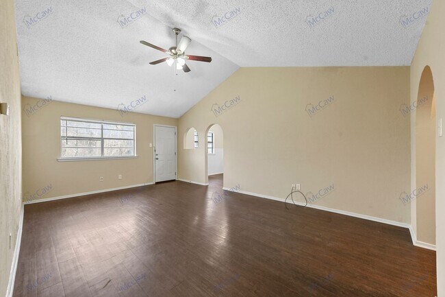 Foto del edificio - Wonderful 3/2 in Fort Worth! **MOVE-IN SPE...