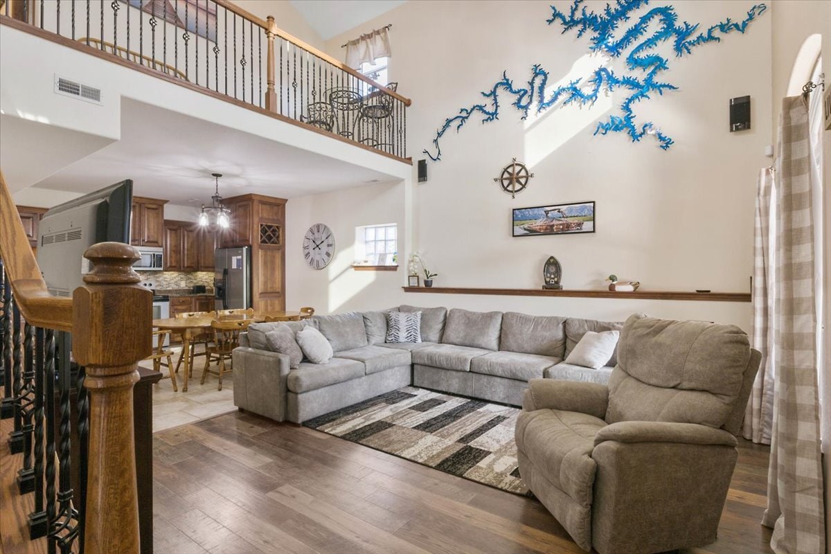 Foto principal - 29828 Oak Knoll Rd