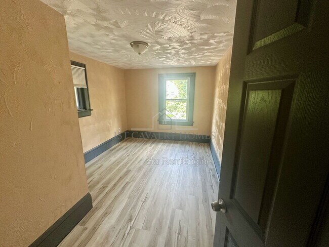 Foto del edificio - 280 Lake St