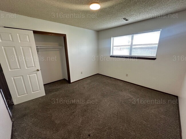 Foto del edificio - 333 E Marion Ct