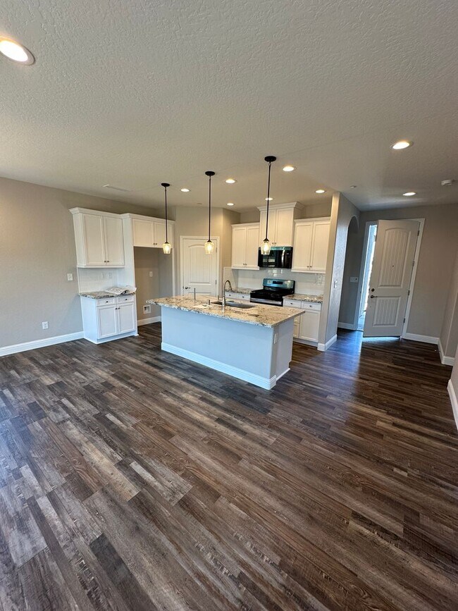 Foto del edificio - New house in Kerman Ca