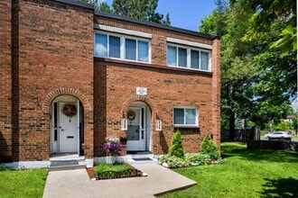 Building Photo - 150 - 160 Cactus Avenue
