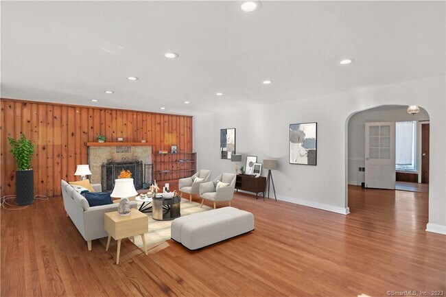 Foto del edificio - 81 Opper Rd