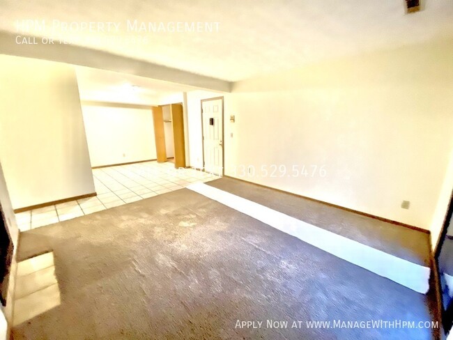 Building Photo - FREE FIRST MONTH RENT SPECIAL