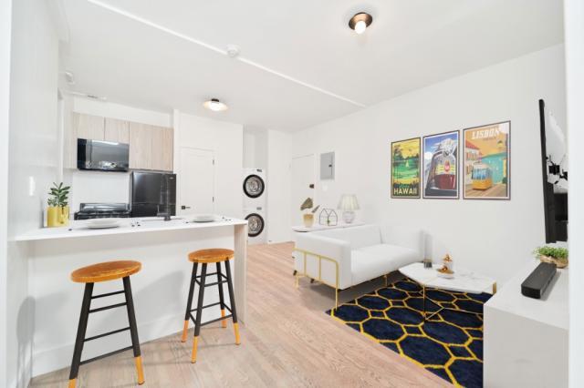 Foto principal - 1 bedroom in New York NY 10003