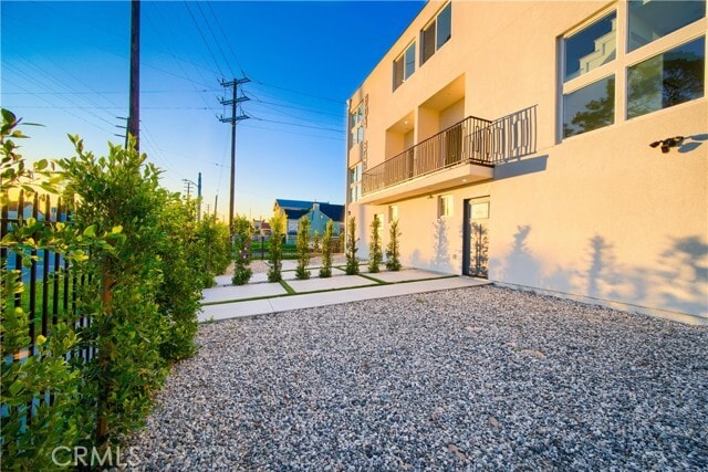 Building Photo - 801 E 84th Pl