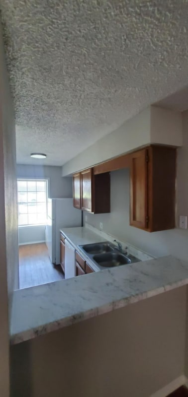 Building Photo - 137 S Las Vegas Trail