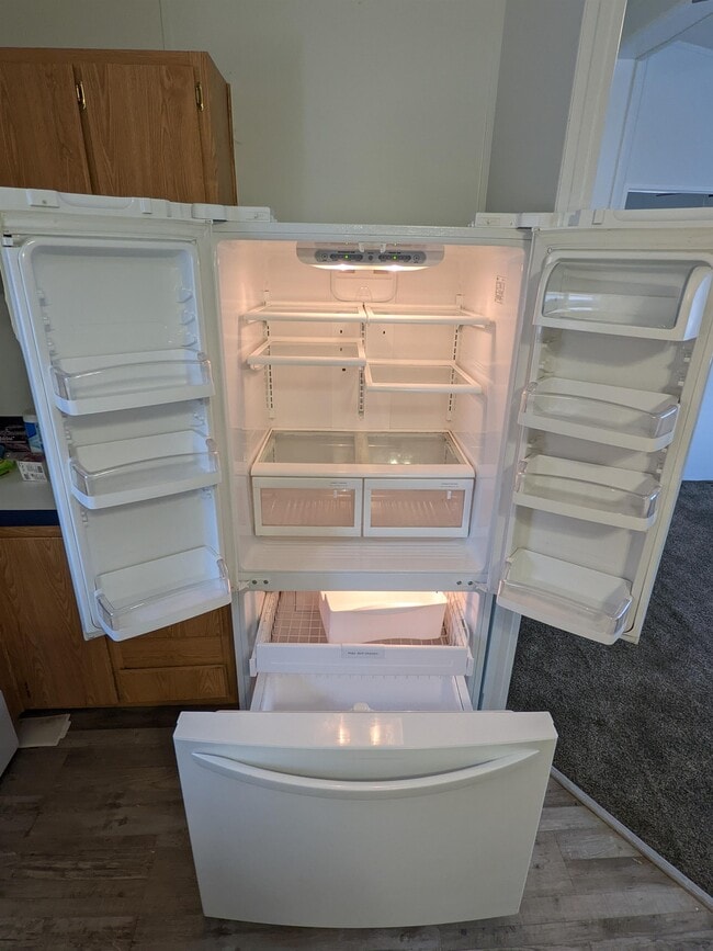 Foto del edificio - 364 Mill Rd