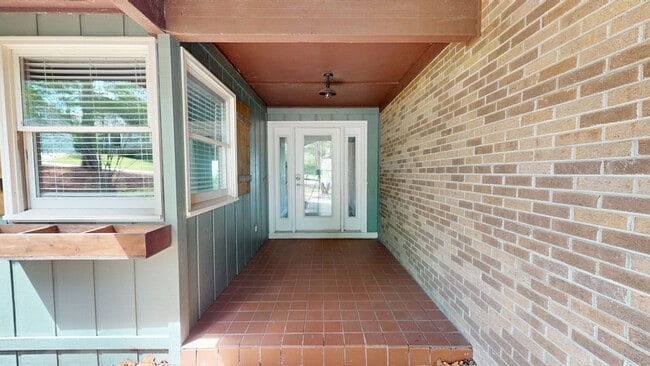 Building Photo - Cottage Style Home in Pinehurst $500 OFF 1...
