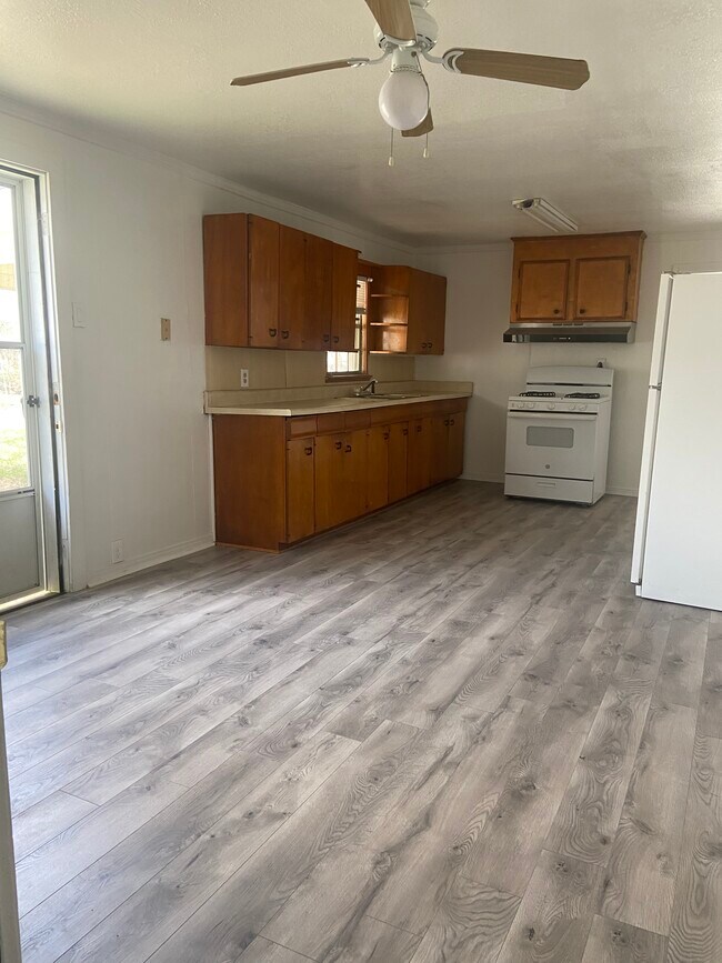 2975 Pecos St, Beaumont, TX 77702 House Rental in Beaumont, TX