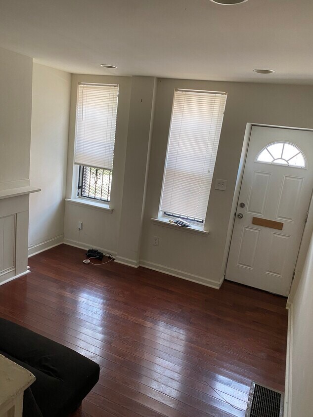 Foto principal - 1924 N Darien St