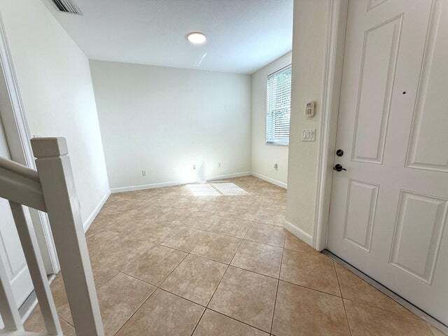 Foto del edificio - 960 Millbrae Ct