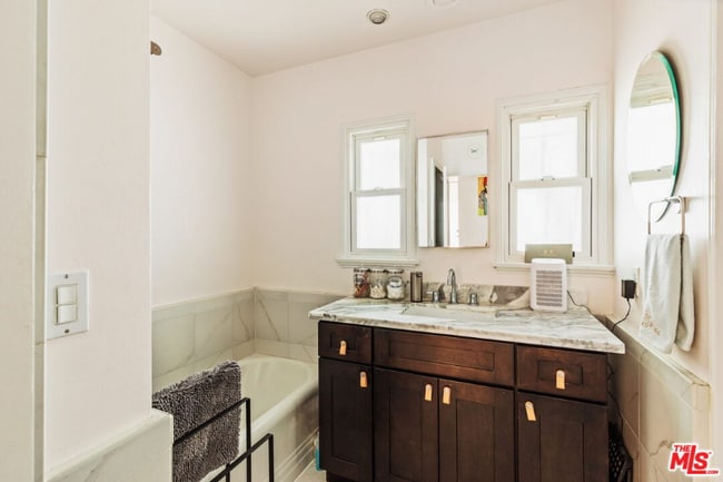 Building Photo - 5351 Packard St