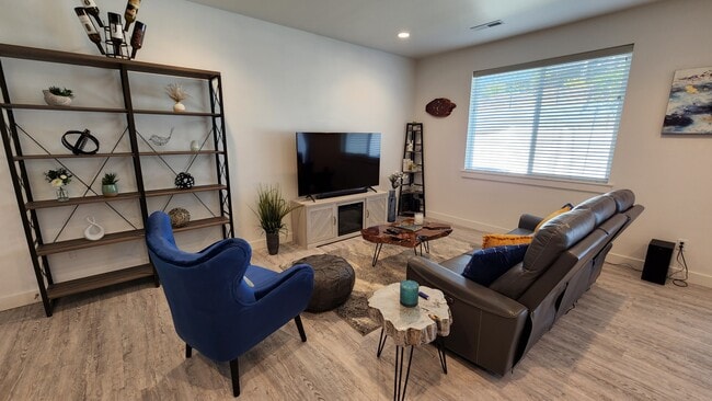 Foto del edificio - 374 Bedrock Loop